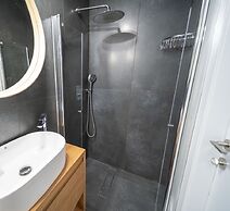 Boutique and garden apartments in Hawaii complex by YalaRent - Familie