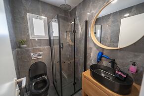 Boutique and garden apartments in Hawaii complex by YalaRent - Familie