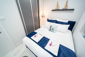 Boutique and garden apartments in Hawaii complex by YalaRent - Familie