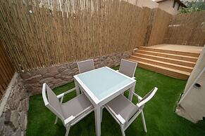 Boutique and garden apartments in Hawaii complex by YalaRent - Familie