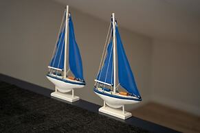 Boutique and garden apartments in Hawaii complex by YalaRent - Familie