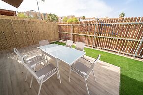 Boutique and garden apartments in Hawaii complex by YalaRent - Familie