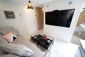 Boutique and garden apartments in Hawaii complex by YalaRent - Familie