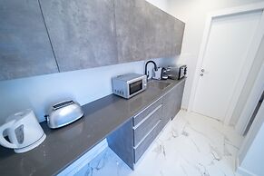 Boutique and garden apartments in Hawaii complex by YalaRent - Familie