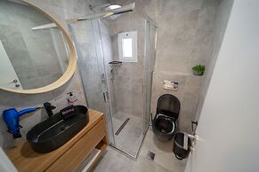 Boutique and garden apartments in Hawaii complex by YalaRent - Familie