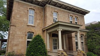 Governor's Mansion Inn