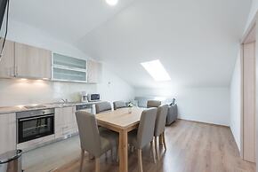 Apartments Rilovic, City and Sea view apartments