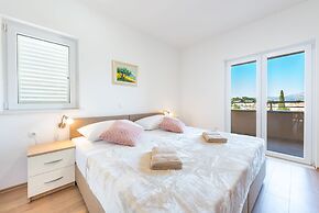 Apartments Rilovic, City and Sea view apartments