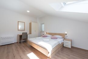 Apartments Rilovic, City and Sea view apartments