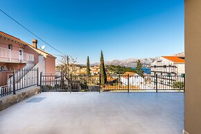 Apartments Rilovic, City and Sea view apartments