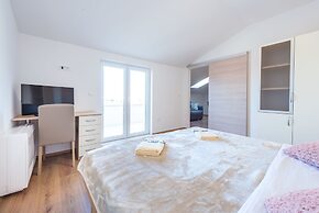 Apartments Rilovic, City and Sea view apartments