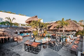 Mayan Monkey Tulum | Social Hotel