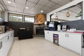 Travelodge by Wyndham Blairmore