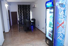 Kings Court Apartment
