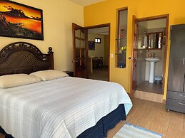 Jabel Tinamit Hotel & Villas