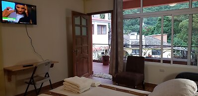 Jabel Tinamit Hotel & Villas