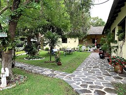 Jabel Tinamit Hotel & Villas