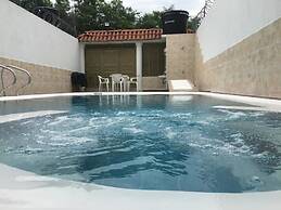 Villa Ensueño - House with Pool & Hot Tub
