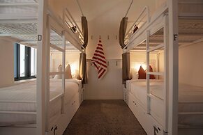 Little Drifter Cairns