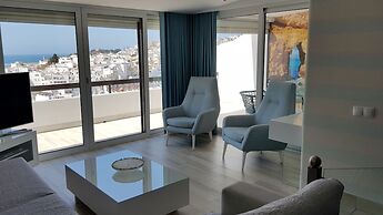 Albufeira One Step into the Water 12