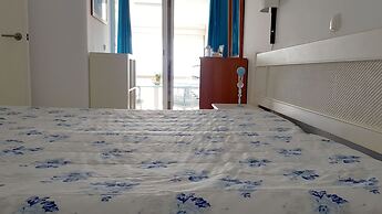 Albufeira One Step into the Water 12