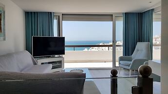 Albufeira One Step into the Water 12