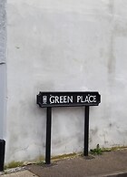 The Old Post Office - Bright & Modern 4bdr Townhouse With Private Gard