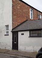 The Old Post Office - Bright & Modern 4bdr Townhouse With Private Gard