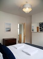 The Old Post Office - Bright & Modern 4bdr Townhouse With Private Gard