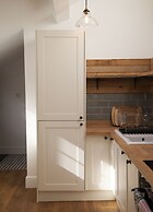 The Old Post Office - Bright & Modern 4bdr Townhouse With Private Gard