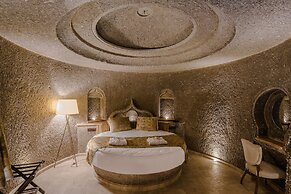Lunar Cappadocia Hotel