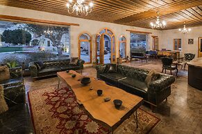 Lunar Cappadocia Hotel