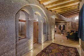Lunar Cappadocia Hotel