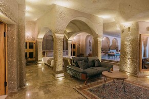 Lunar Cappadocia Hotel