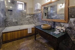 Lunar Cappadocia Hotel