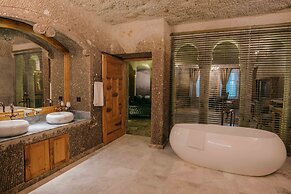Lunar Cappadocia Hotel