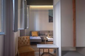 Athenian Yard Suites