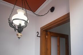 Athenian Yard Suites