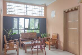 OYO 789 Pelangi Guest House