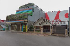 OYO 789 Pelangi Guest House