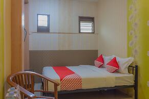 OYO 789 Pelangi Guest House
