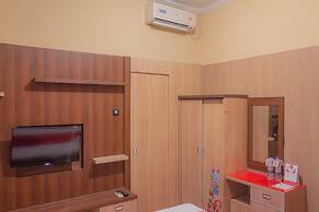 OYO 789 Pelangi Guest House