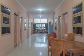 OYO 789 Pelangi Guest House