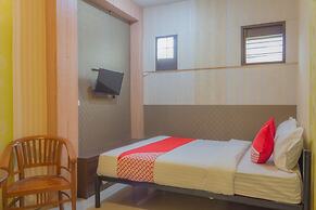 OYO 789 Pelangi Guest House