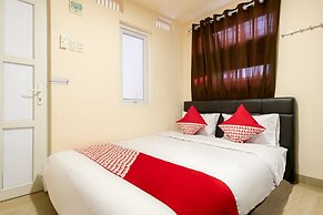 OYO 786 Sutomo Guest House