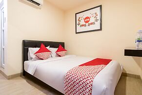 OYO 786 Sutomo Guest House