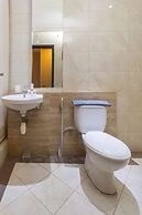 OYO 663 Hotel Sejati