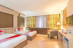 OYO 663 Hotel Sejati