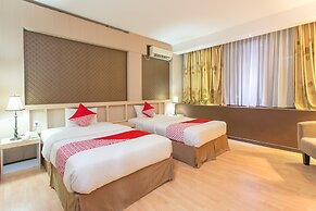 OYO 663 Hotel Sejati