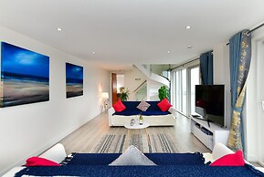 Just Stay Wales – Meridian Quay Penthouses